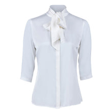 Last inn bildet i Galleri-visningsprogrammet, blouse, neck bow
